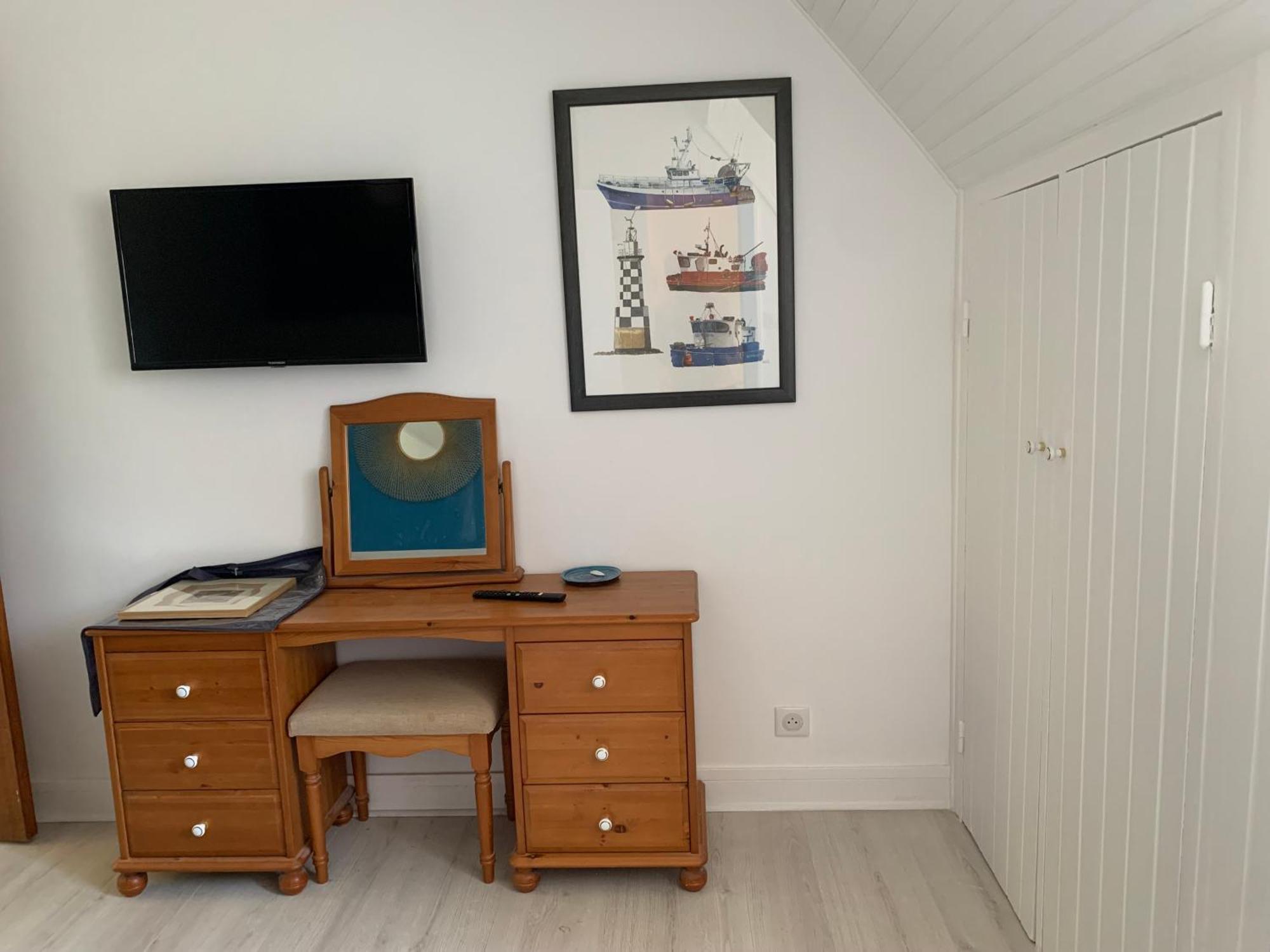 La Gentilhommiere Bed & Breakfast Treffiagat Ruang foto