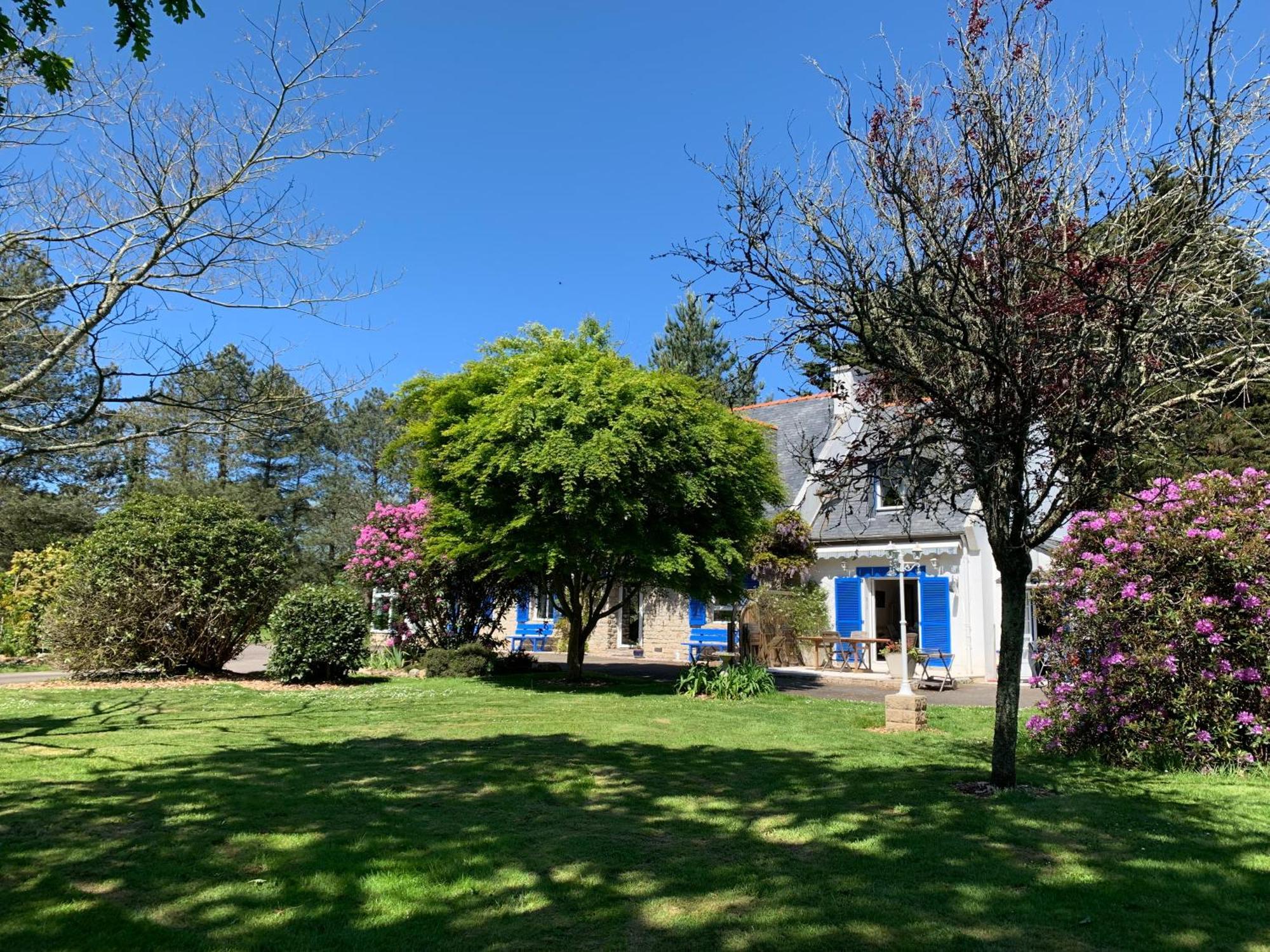 La Gentilhommiere Bed & Breakfast Treffiagat Bagian luar foto